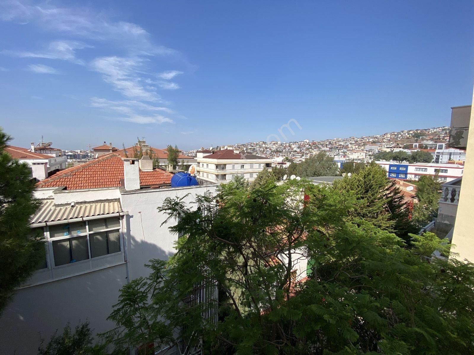 Ticari Kullanıma Uygun 4 Katlı Bahçeli Müstalik Bina - Görsel 13