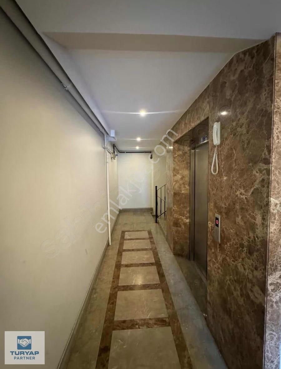 Şişli Meşrutiyette Metroya Yakın 3+1 Satılık Daire - Görsel 9