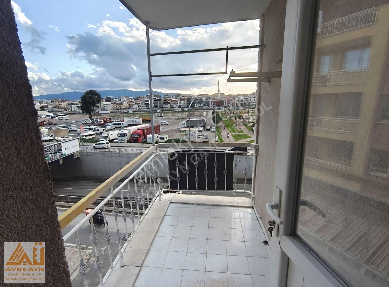 Ayn Gayrimenkul Den Çiğli Egekent Girişin De 2+1 Kiralık Daire . - Görsel 3