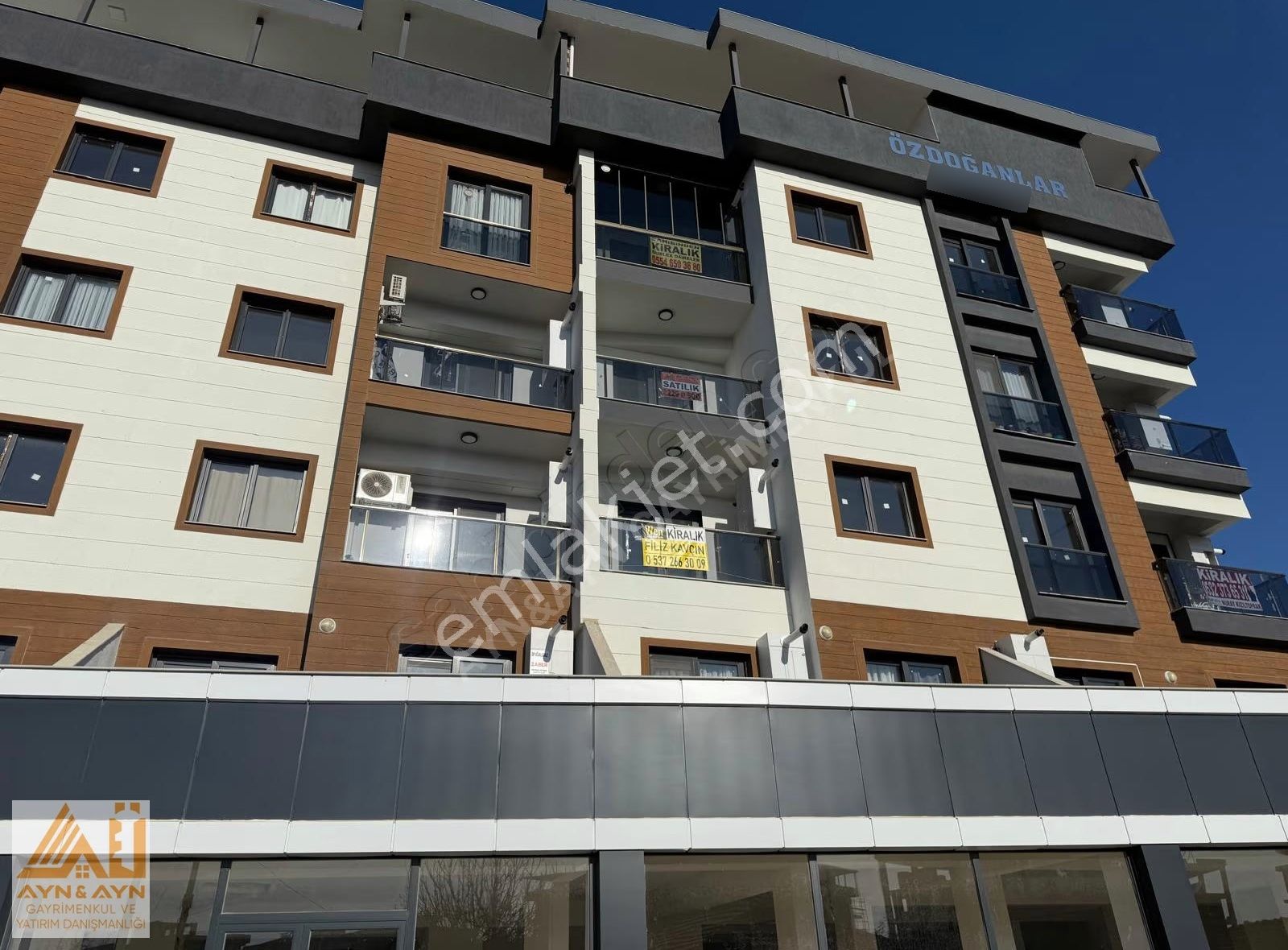 Menemen Seyrekte Cadde Üstü Satılık 1+1 Daire