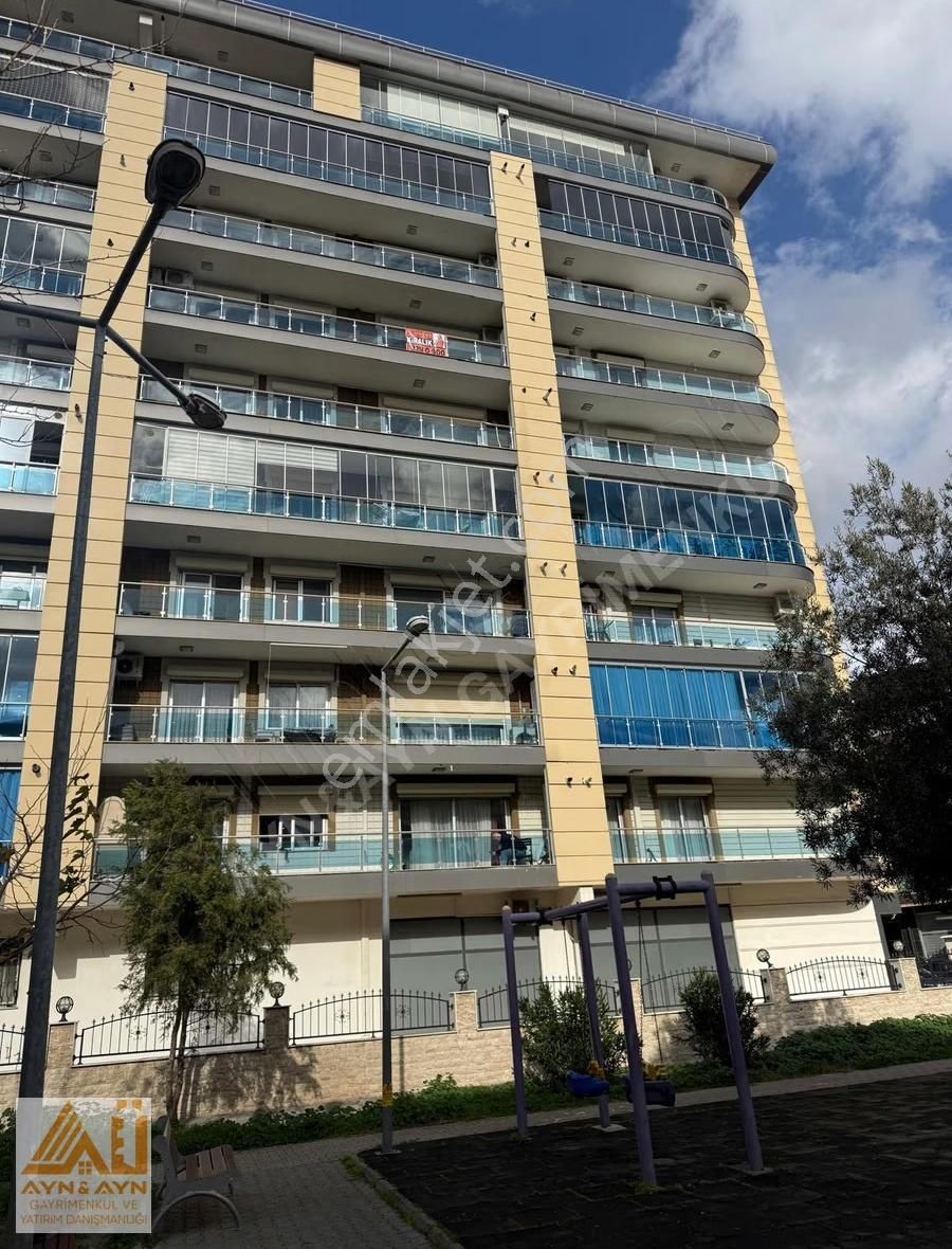 Karşıyaka Şemikler'de Eşyalı Kiralık 2+1 Daire