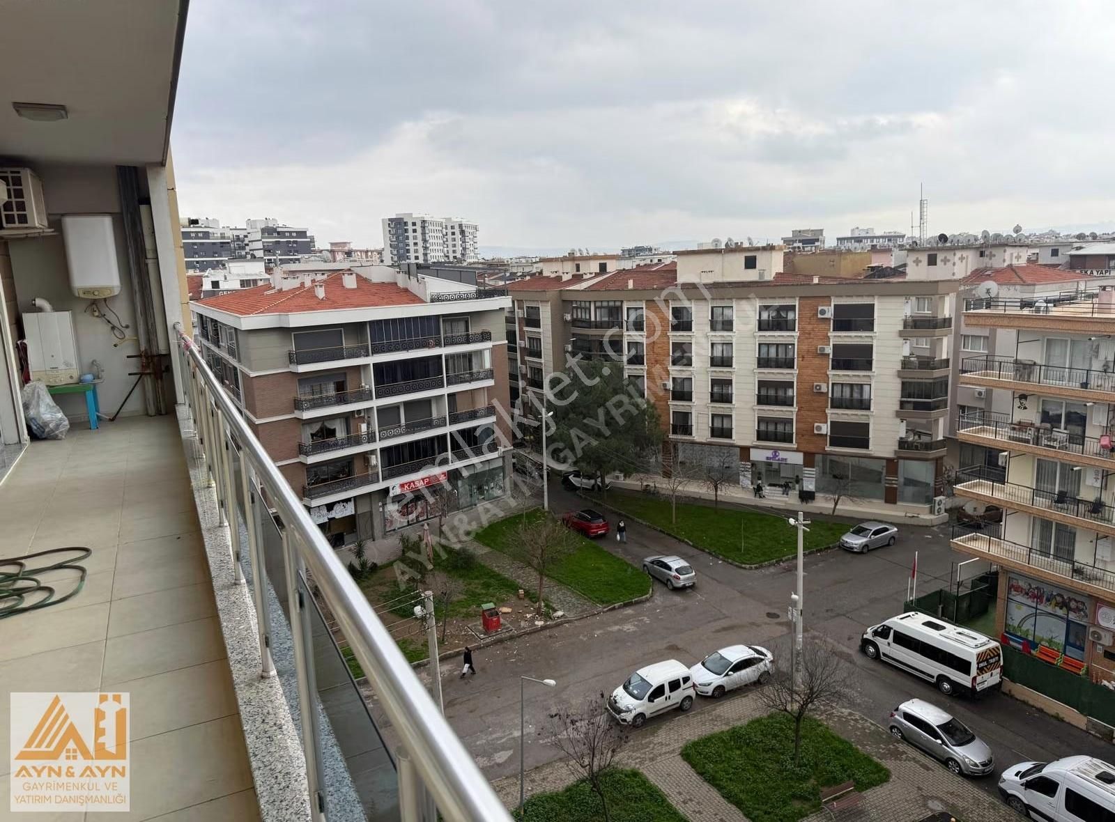 Karşıyaka Şemikler'de Eşyalı Kiralık 2+1 Daire - Görsel 12