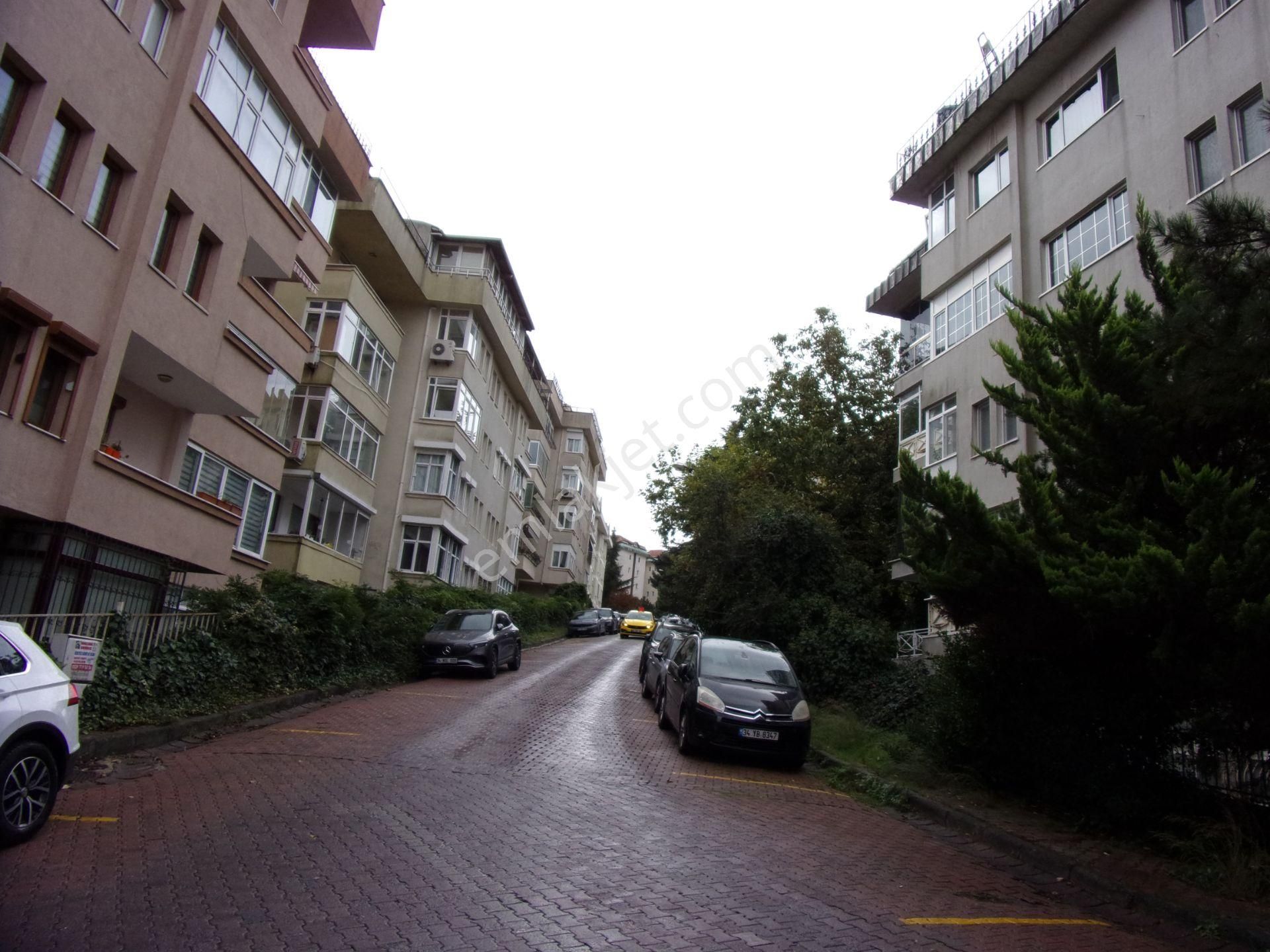 Tarabya Sitede 3+1 140 Metrekare Çok Bakımlı Satılık Daire - Görsel 27