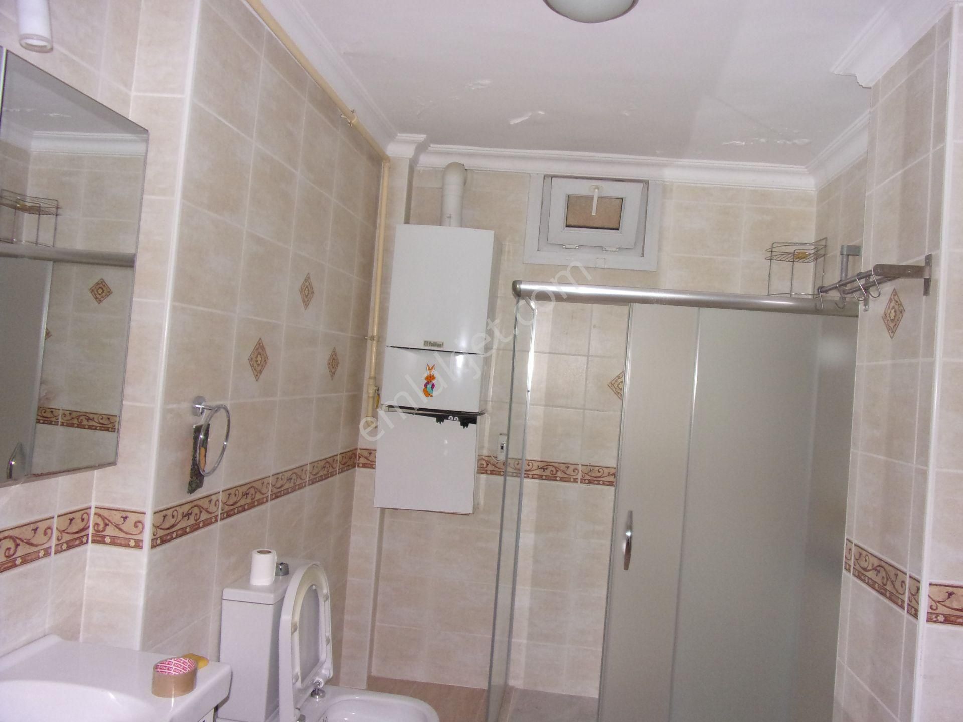 Tarabya Sitede 3+1 140 Metrekare Çok Bakımlı Satılık Daire - Görsel 11