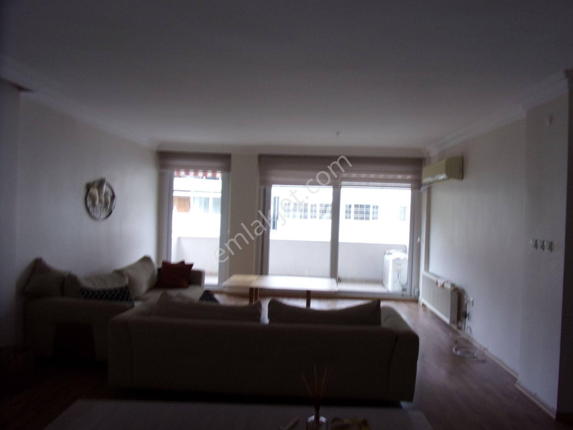 Tarabya Sitede 3+1 140 Metrekare Çok Bakımlı Satılık Daire - Görsel 6