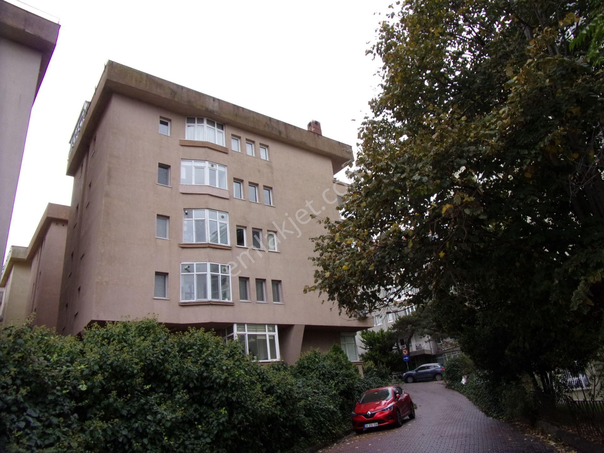Tarabya Sitede 3+1 140 Metrekare Çok Bakımlı Satılık Daire - Görsel 33