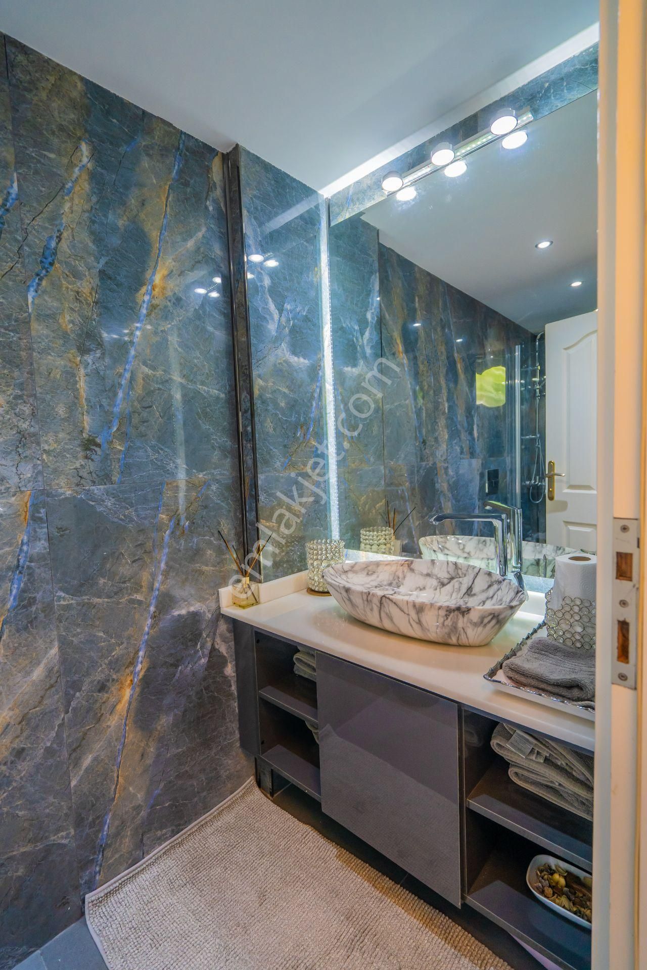 Kargıcakta Panoramik Deniz Manzaralı, Özel Bahçeli 3+1 Villa - Görsel 6