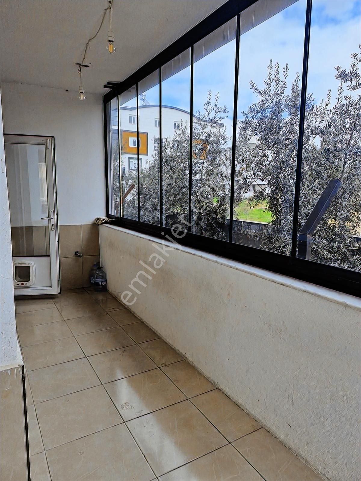 Altınova Da Temiz Cam Bolkunlu 2+1 Kiralık Daire - Görsel 2