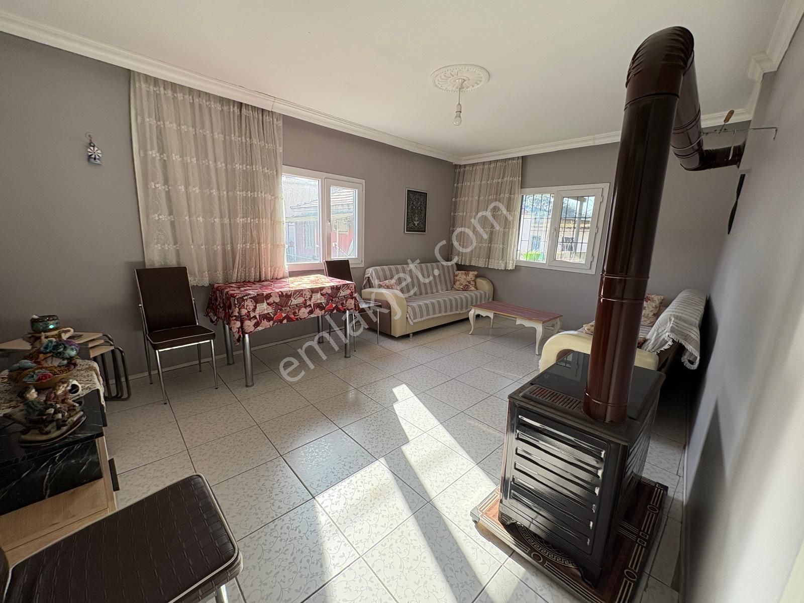 Aliağa Bozköyde 2+1 Kapalı Mutfak Müstakil Bahçeli Ev - Görsel 19