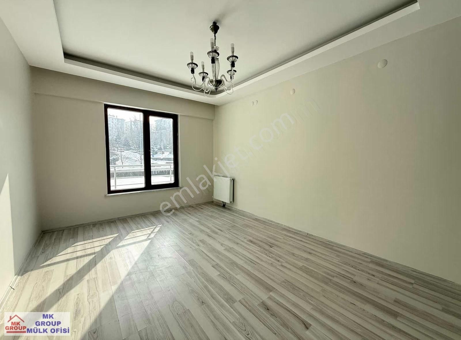 Yenidoğan'da Oscar Sitesinde Ultra Lux 3+1 Kiralık Daire - Görsel 3