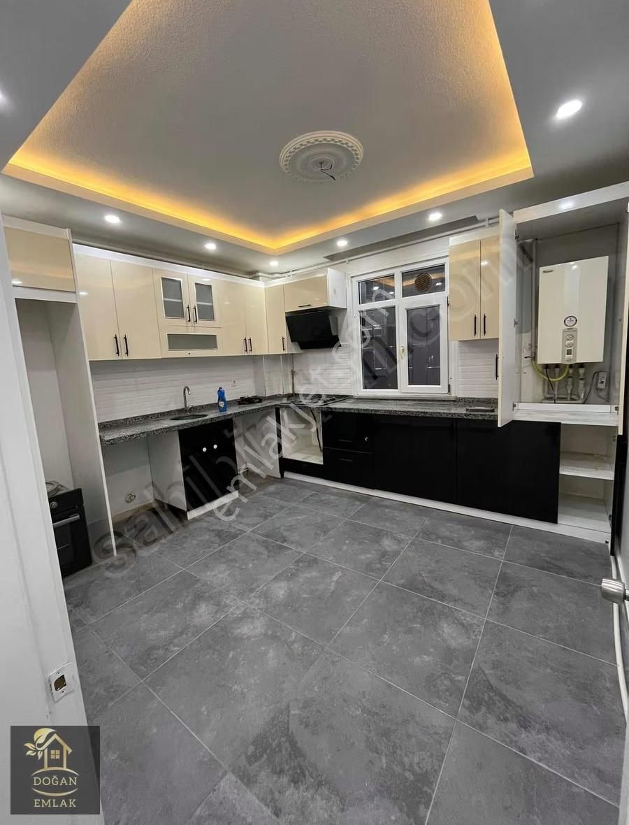 Sancaktepe Yunus Emre'de 2+1 Komple Yenilenmiş Balkonlu Giriş - Görsel 13