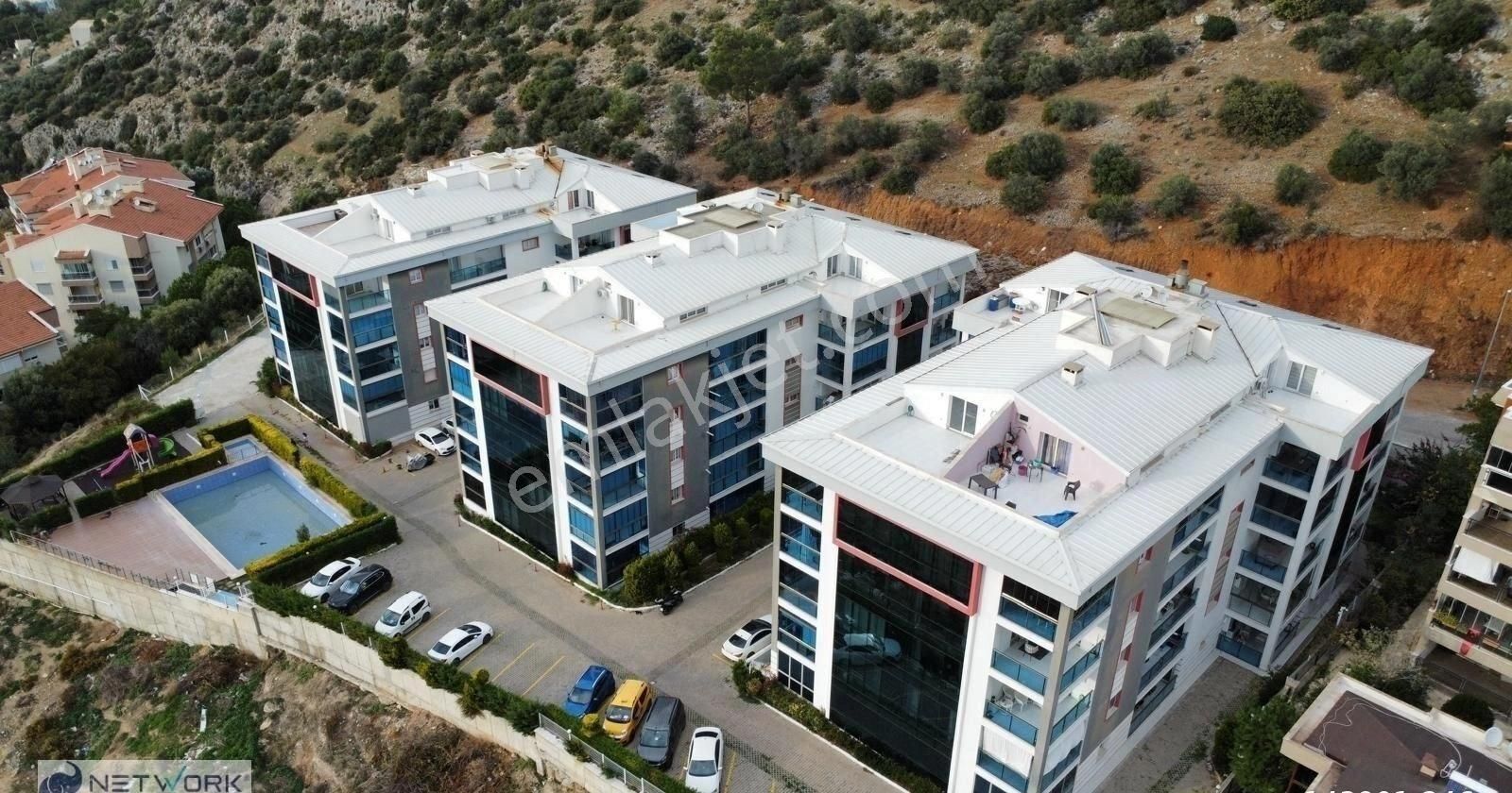 Kuşadası Ege'de Deniz Manzaralı, Havuzlu Sitede 200 M² 4+1 Satılık Lüks Daire - Görsel 11