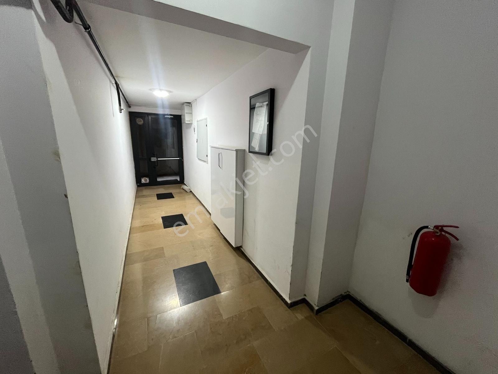 Kartepe'de Satılık 3+1 Geniş Güzel Daire - Görsel 18