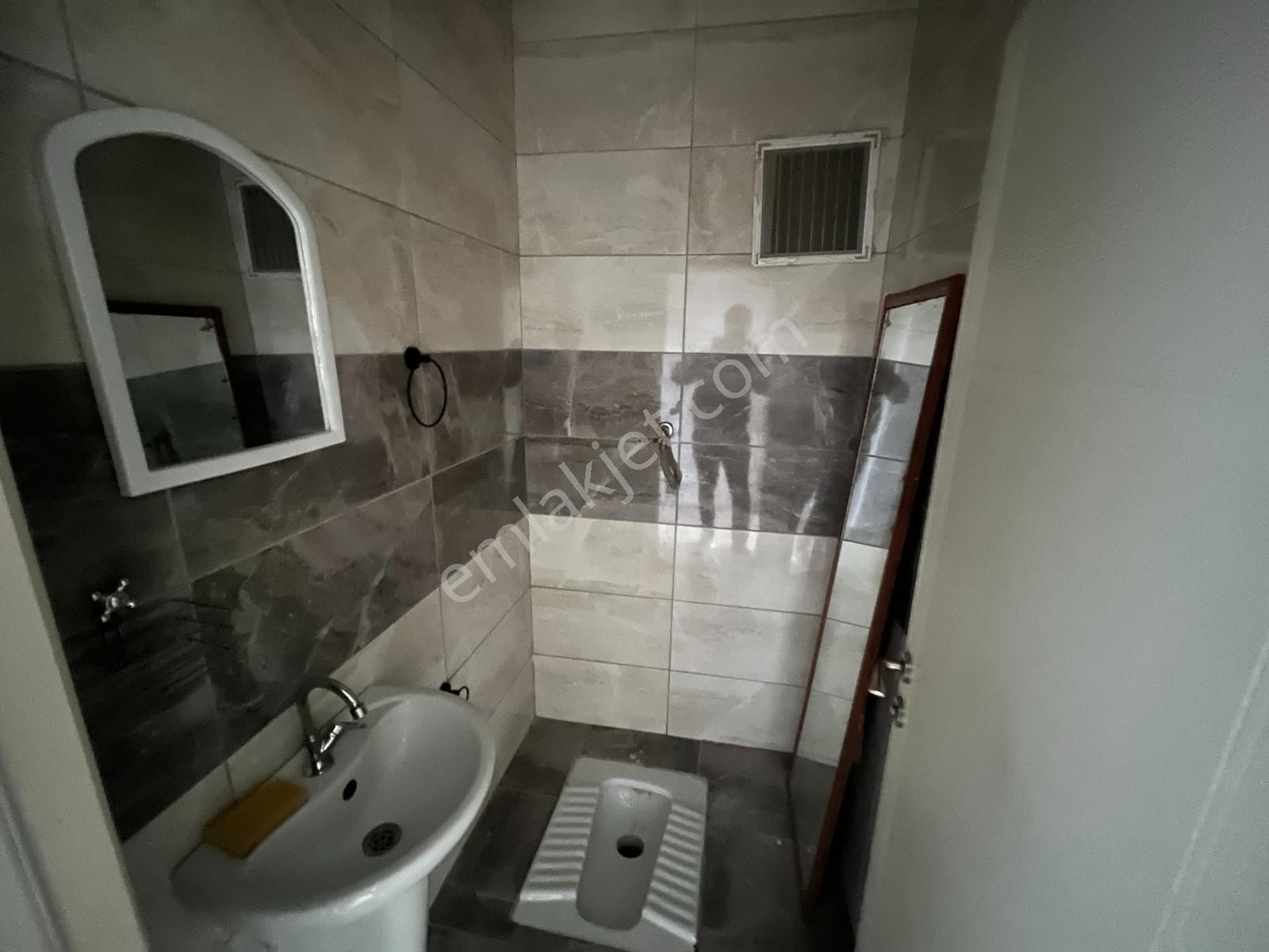 Kartepe'de Satılık 3+1 Geniş Güzel Daire - Görsel 28