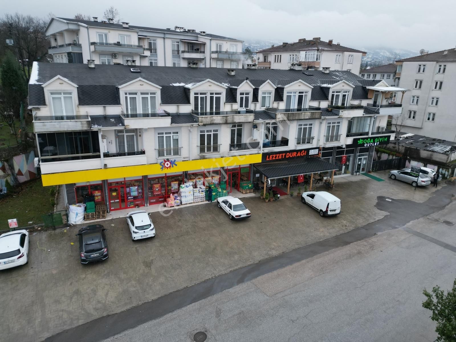 Kartepe'de Satılık 3+1 Geniş Güzel Daire - Görsel 14