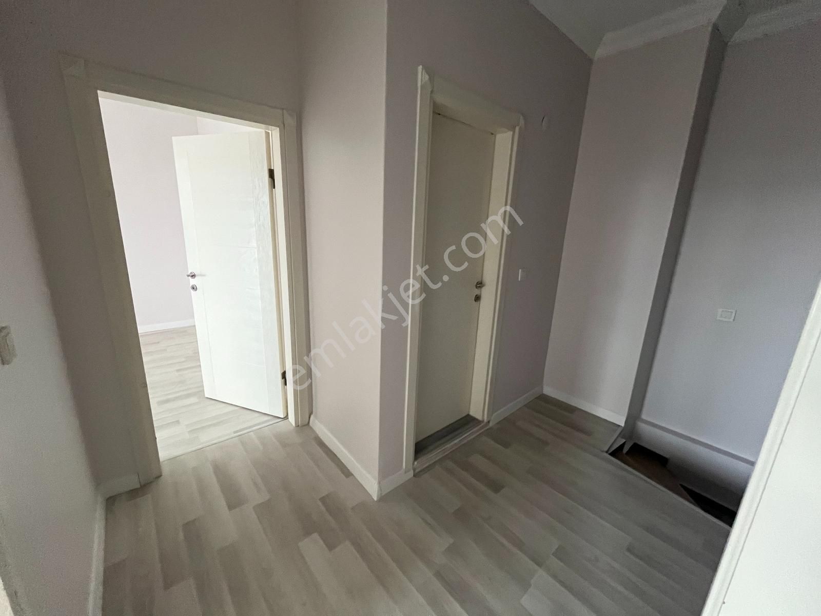 Kartepe'de Satılık 3+1 Geniş Güzel Daire - Görsel 10
