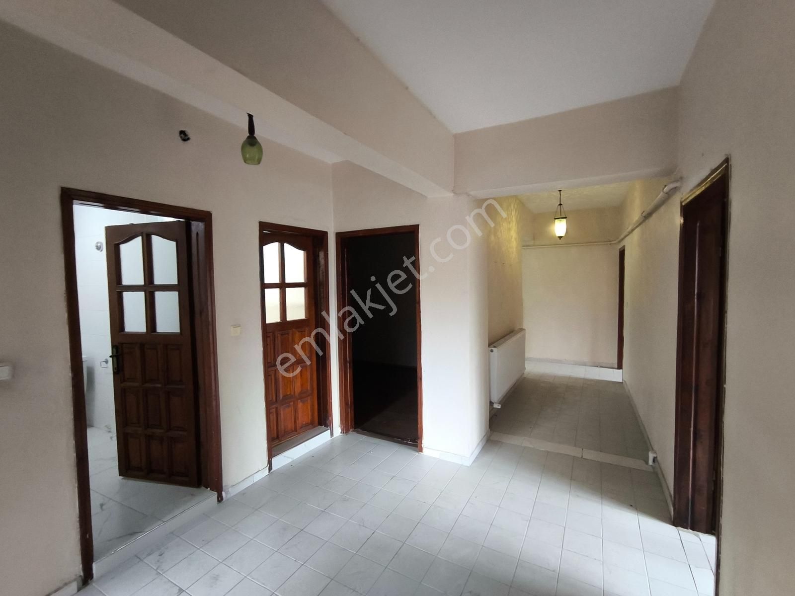 Turyaptan Sapanca Belediyesi Karşısı Geniş Ferah 3+1 Köşe Daire - Görsel 4