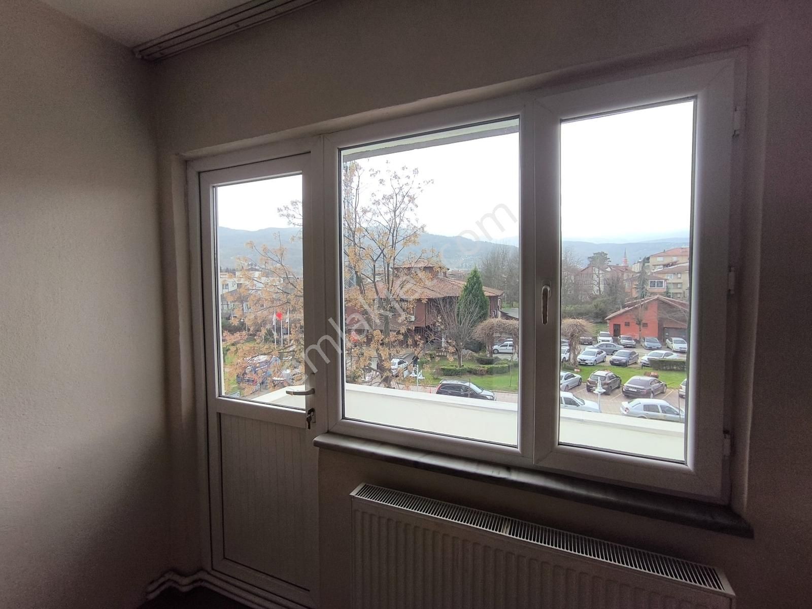 Turyaptan Sapanca Belediyesi Karşısı Geniş Ferah 3+1 Köşe Daire - Görsel 13