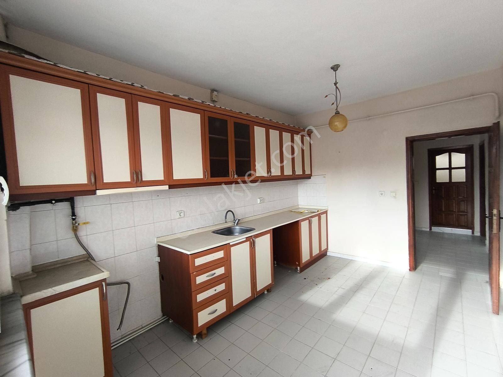 Turyaptan Sapanca Belediyesi Karşısı Geniş Ferah 3+1 Köşe Daire - Görsel 14