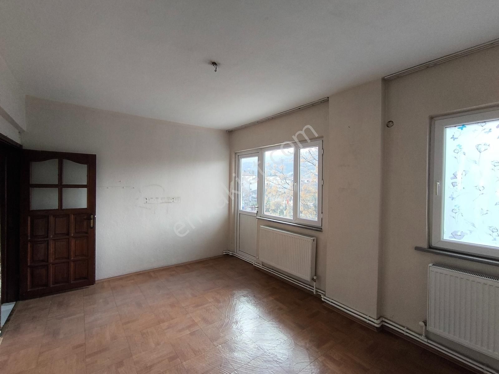 Turyaptan Sapanca Belediyesi Karşısı Geniş Ferah 3+1 Köşe Daire - Görsel 33