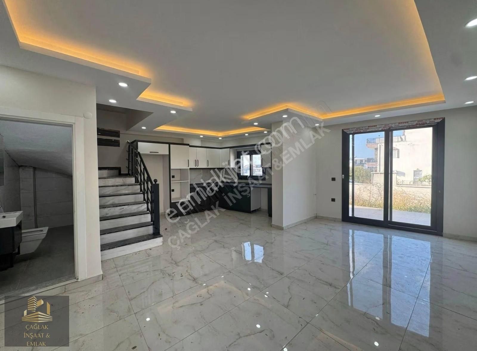 Satılık 3+1 Lüks Tripleks Villa, 180m², Oturuma Hazır - Görsel 2