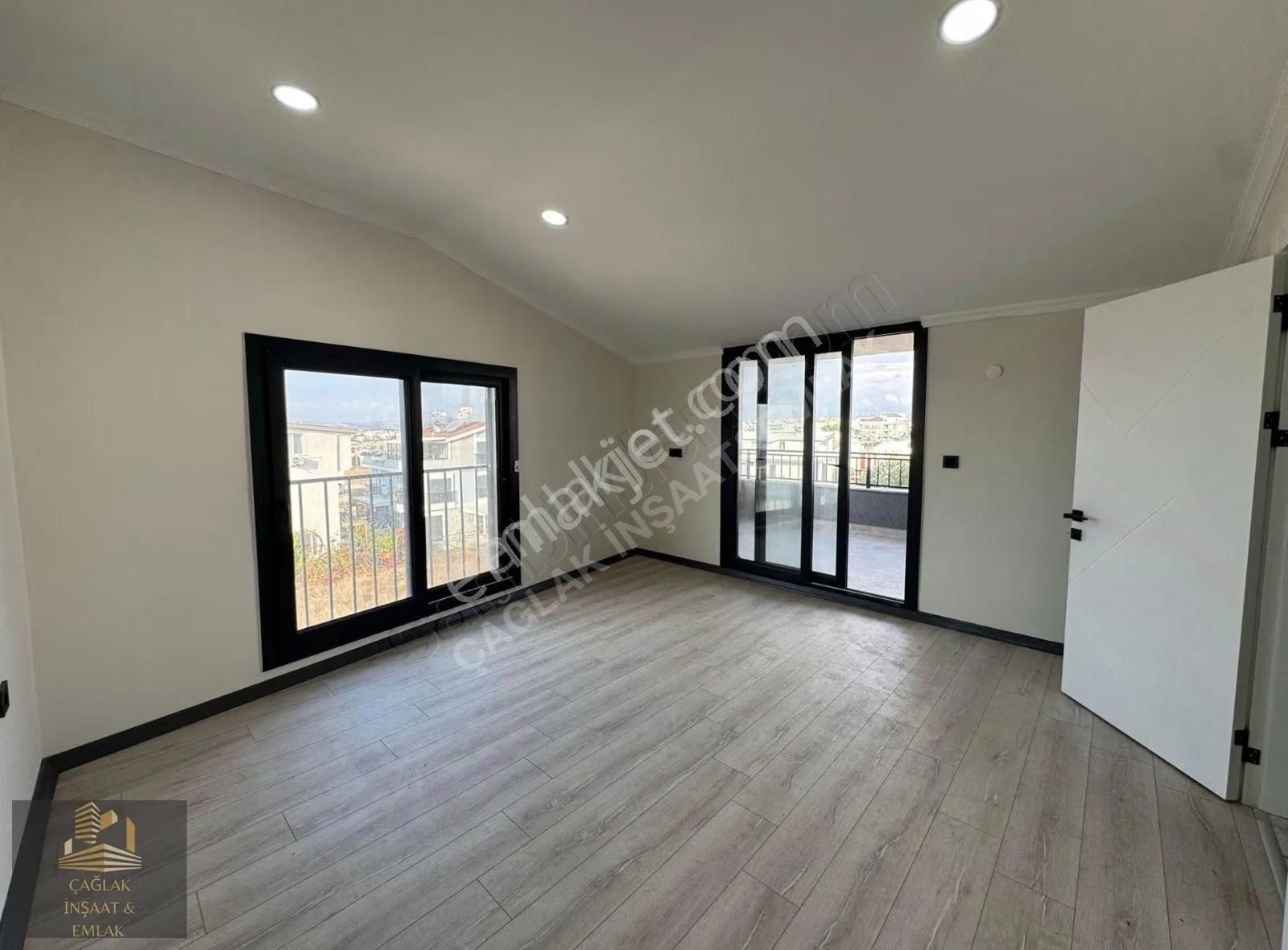 Satılık 3+1 Lüks Tripleks Villa, 180m², Oturuma Hazır - Görsel 12