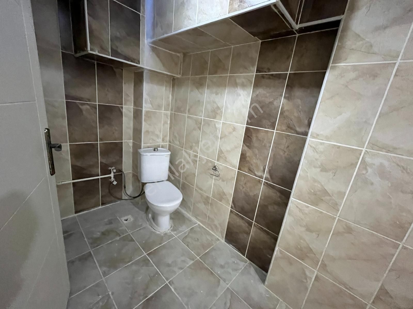 Serdivan A.v.m Yakını İyi Konumda Kiralık 2+1 Daire - Görsel 22