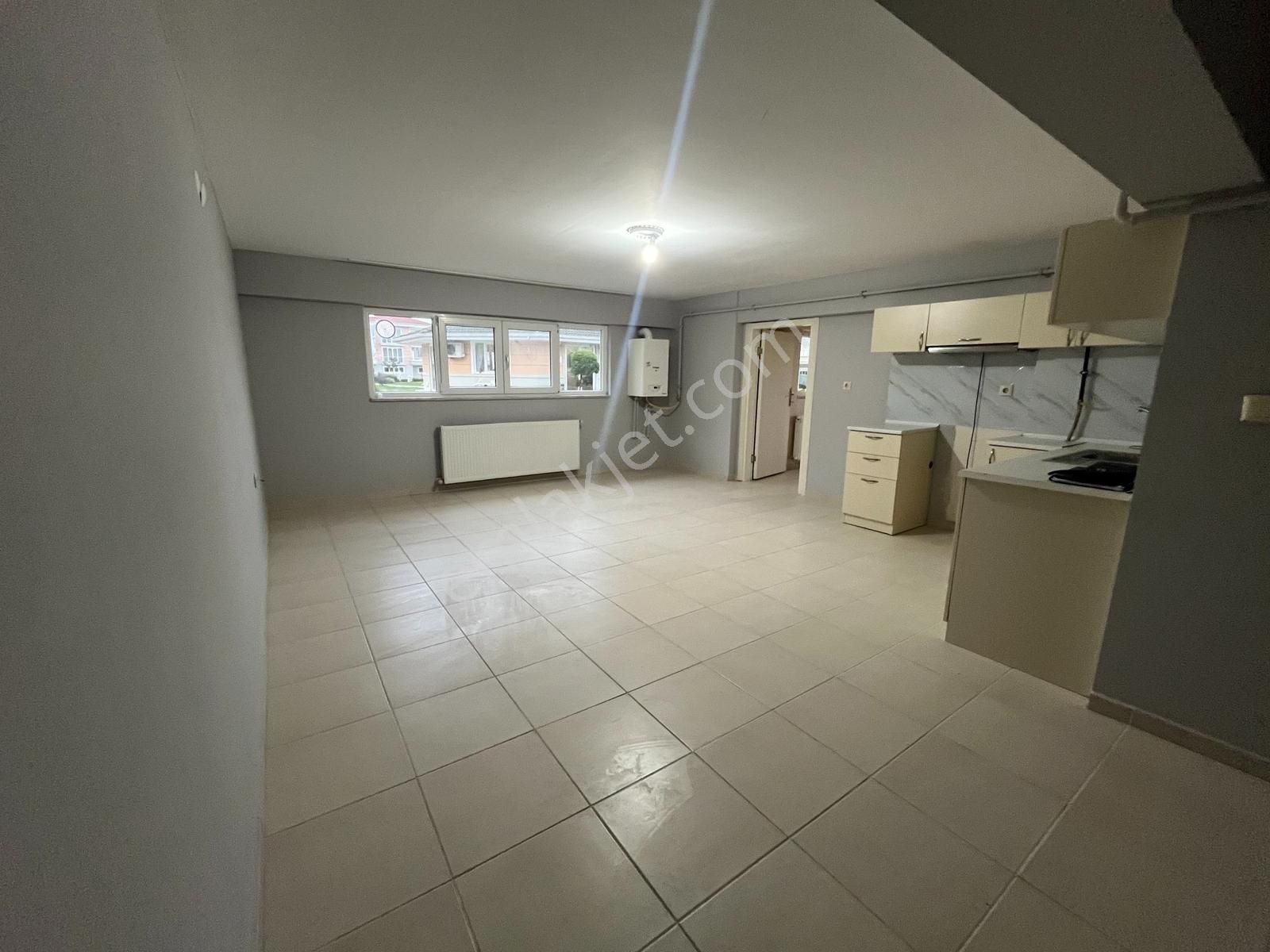 Serdivan A.v.m Yakını İyi Konumda Kiralık 2+1 Daire - Görsel 19