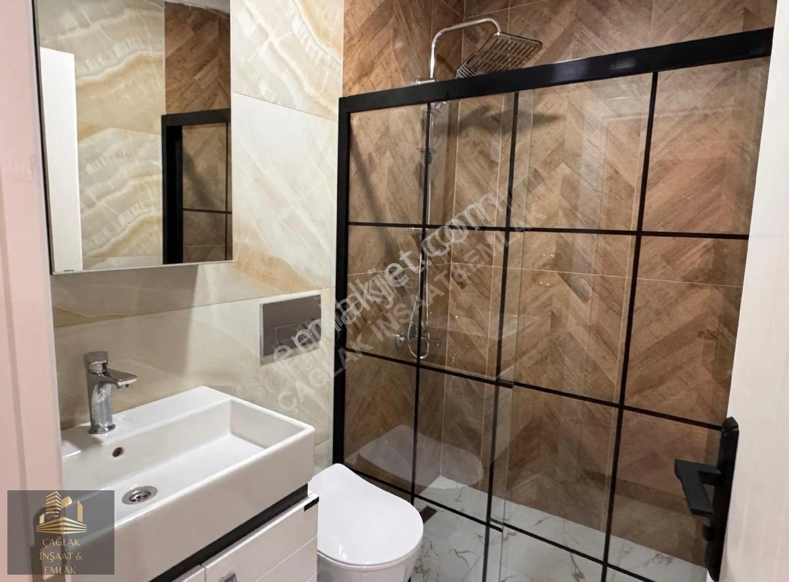 Altınkum'da Havuzlu Lüks 4+1 Villa - 180m² - Görsel 6