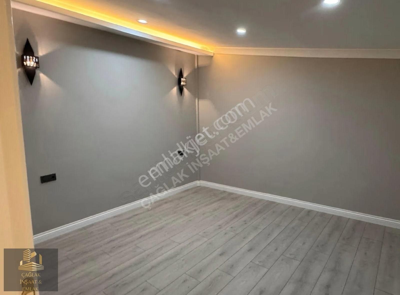 Altınkum'da Havuzlu Lüks 4+1 Villa - 180m² - Görsel 24