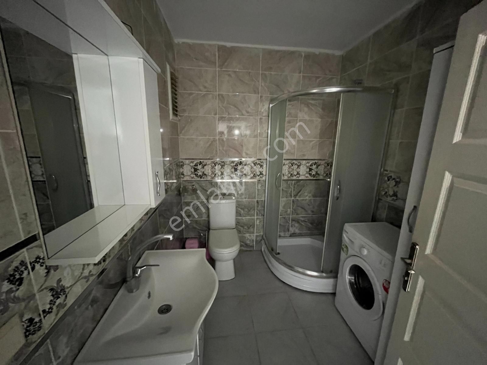 Havuzlu Sitede 1+1 Eşyalı Güzel Daire - Görsel 2