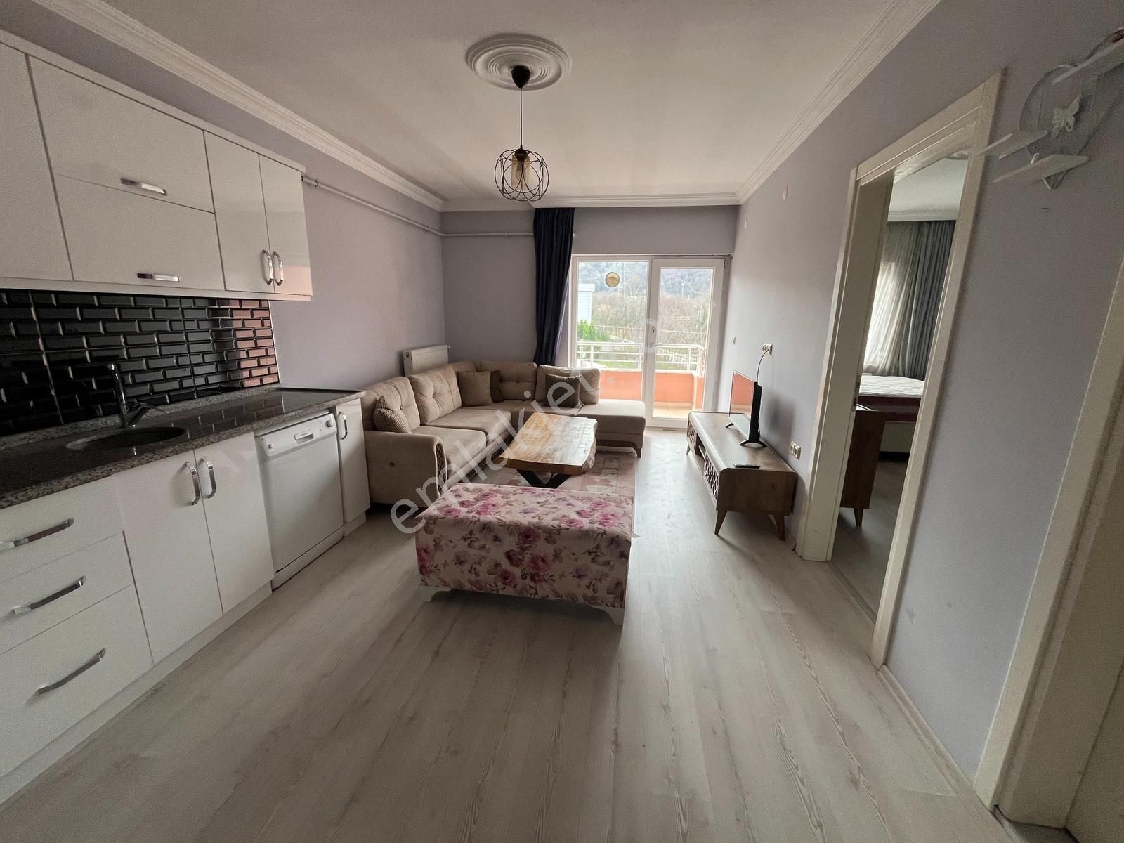 Havuzlu Sitede 1+1 Eşyalı Güzel Daire - Görsel 17