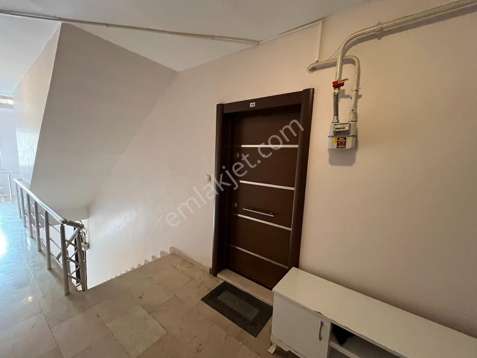 Havuzlu Sitede 1+1 Eşyalı Güzel Daire - Görsel 6