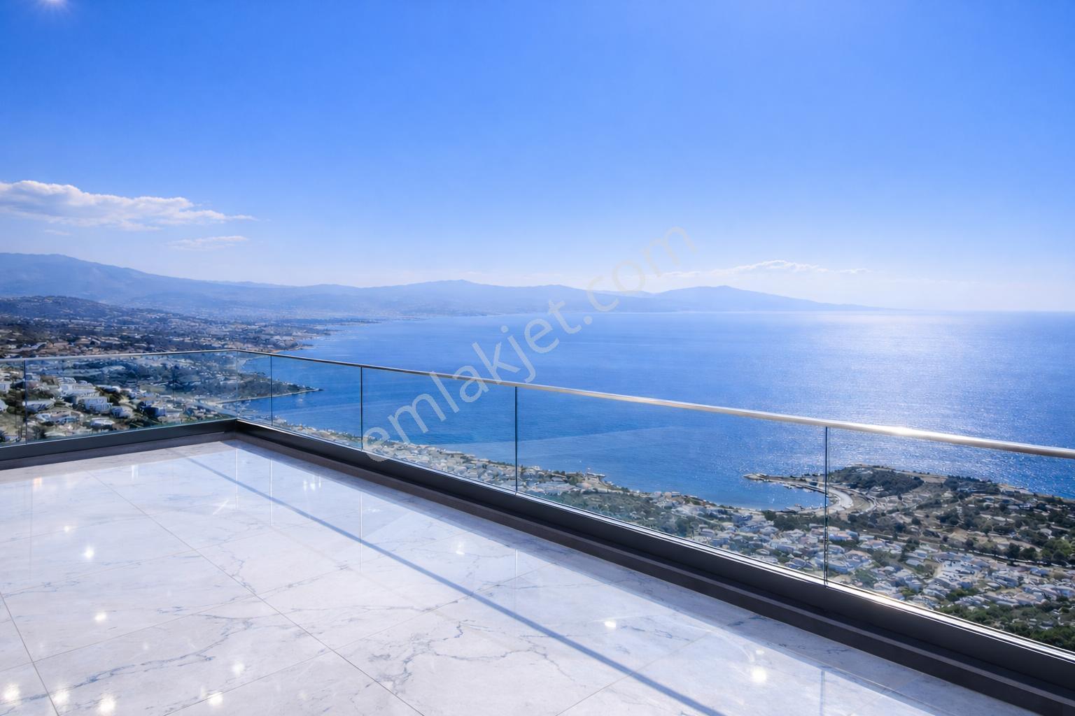 Kuşadası’nda Eşsiz İmza Mülk – 180°+ Panoramik Deniz Manzaralı, Tam Bağımsız Lüks Penthouse