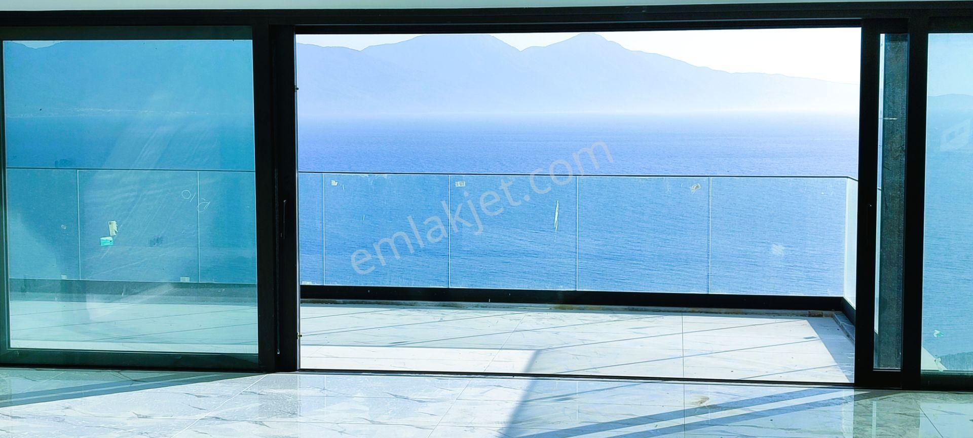 Kuşadası’nda Eşsiz İmza Mülk – 180°+ Panoramik Deniz Manzaralı, Tam Bağımsız Lüks Penthouse - Görsel 3