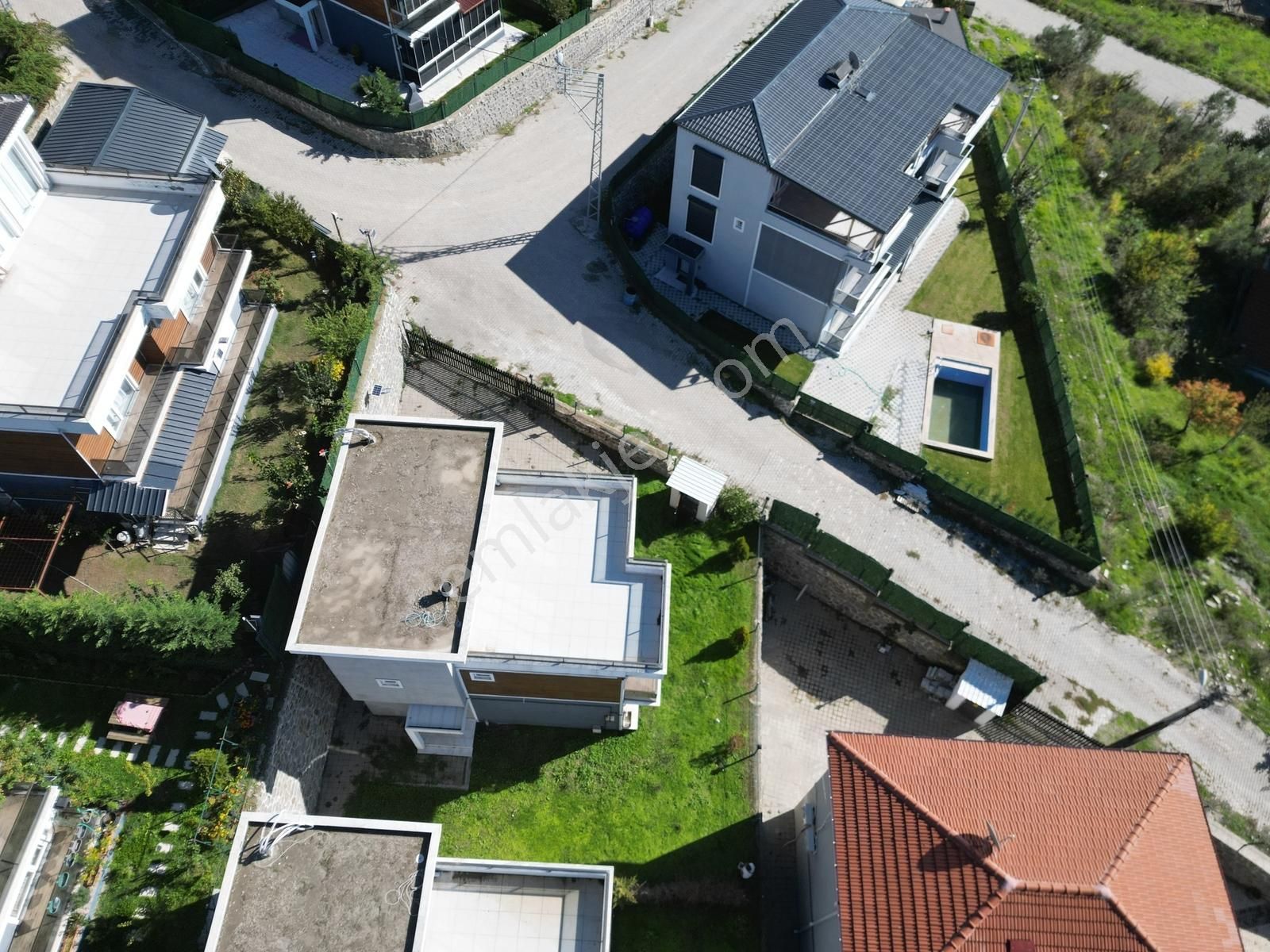 Turyaptan Geyve Site İçi Müst Bahçeli-otoparkl Triplex 4+1 Villa - Görsel 18