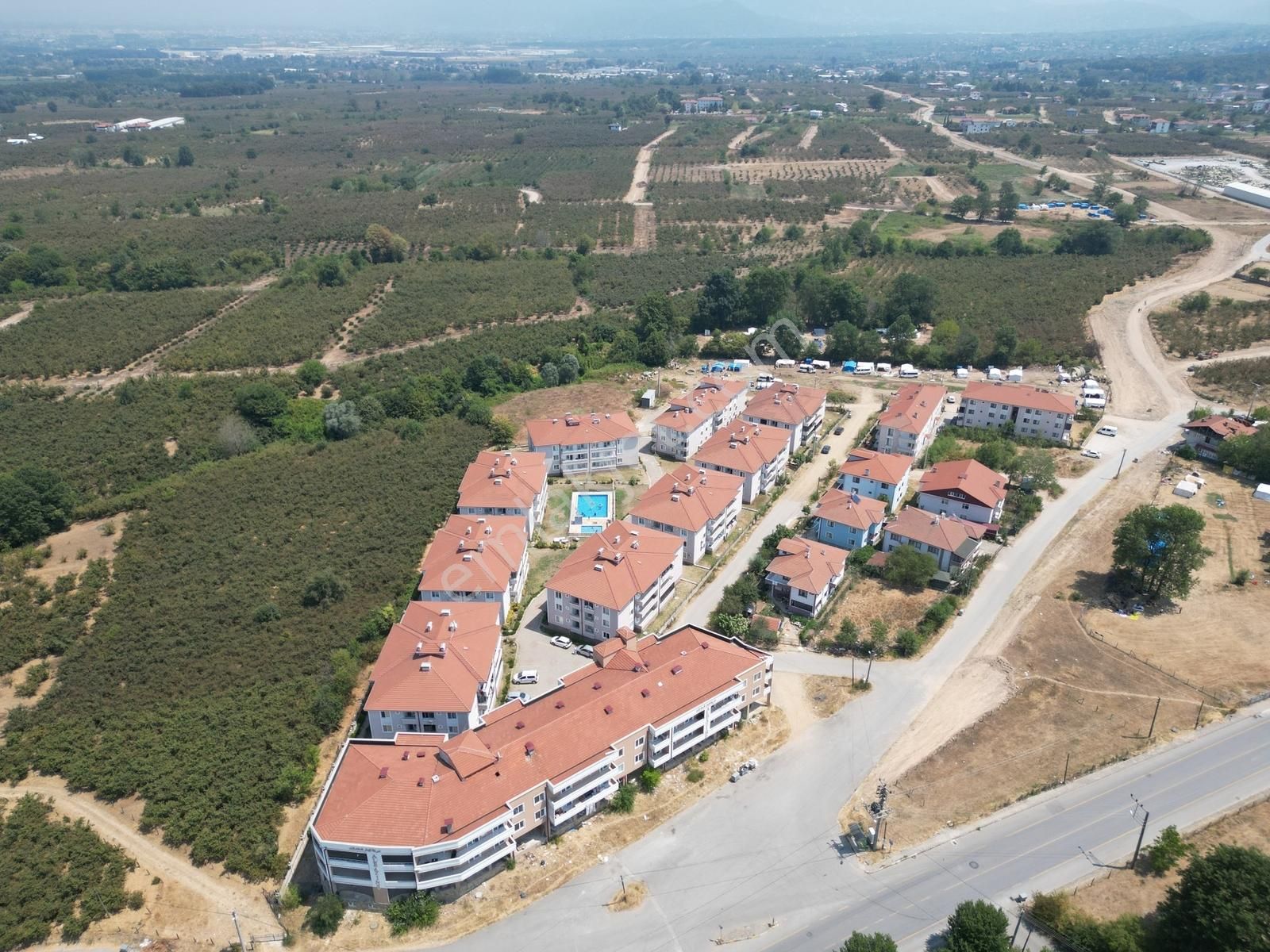 Turyaptan Karapürçek Havuzlu Sitede Ayrı Mutfaklı Eşyalı Hesaplı - Görsel 35