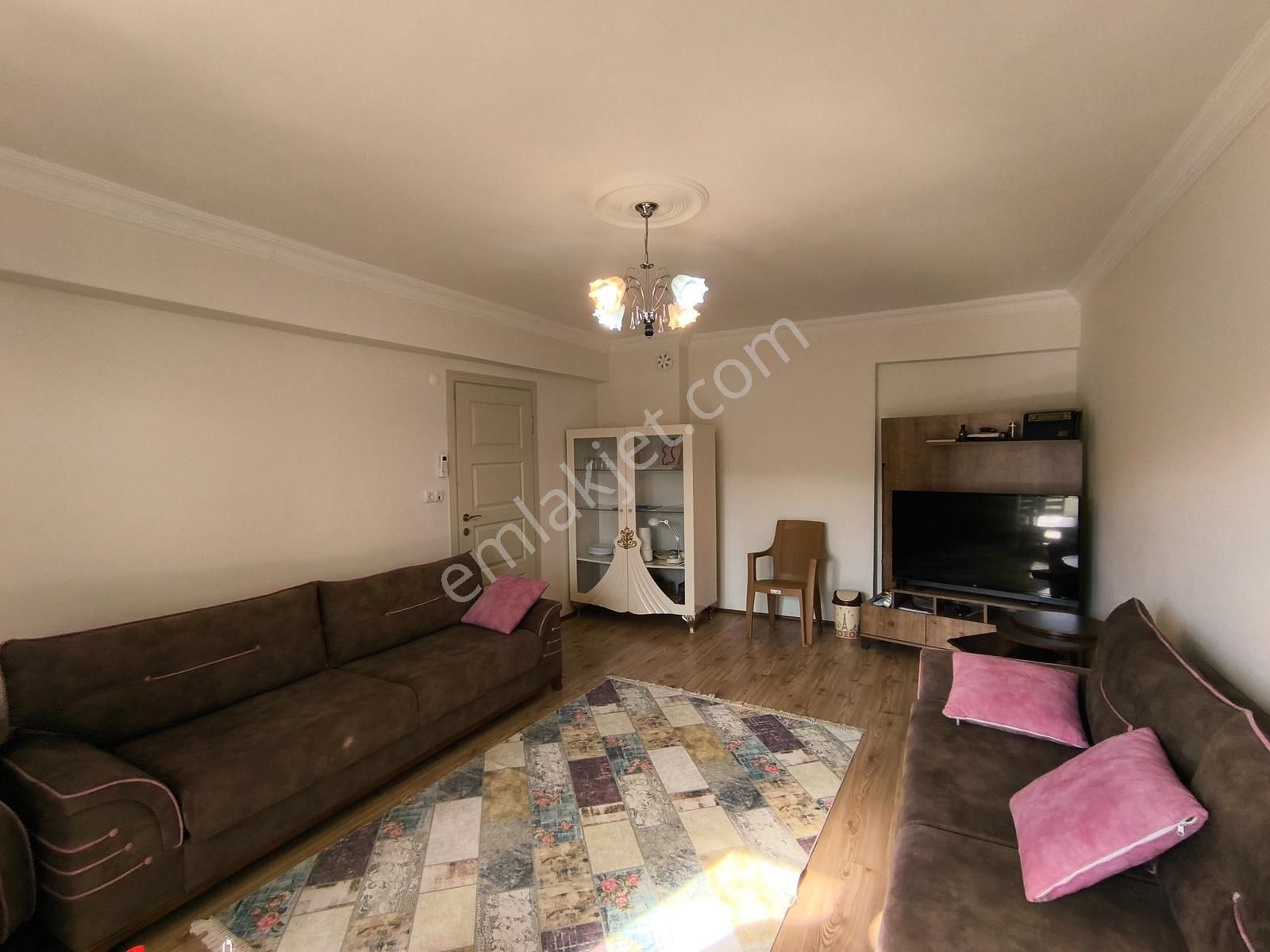 Turyaptan Karapürçek Havuzlu Sitede Ayrı Mutfaklı Eşyalı Hesaplı - Görsel 24