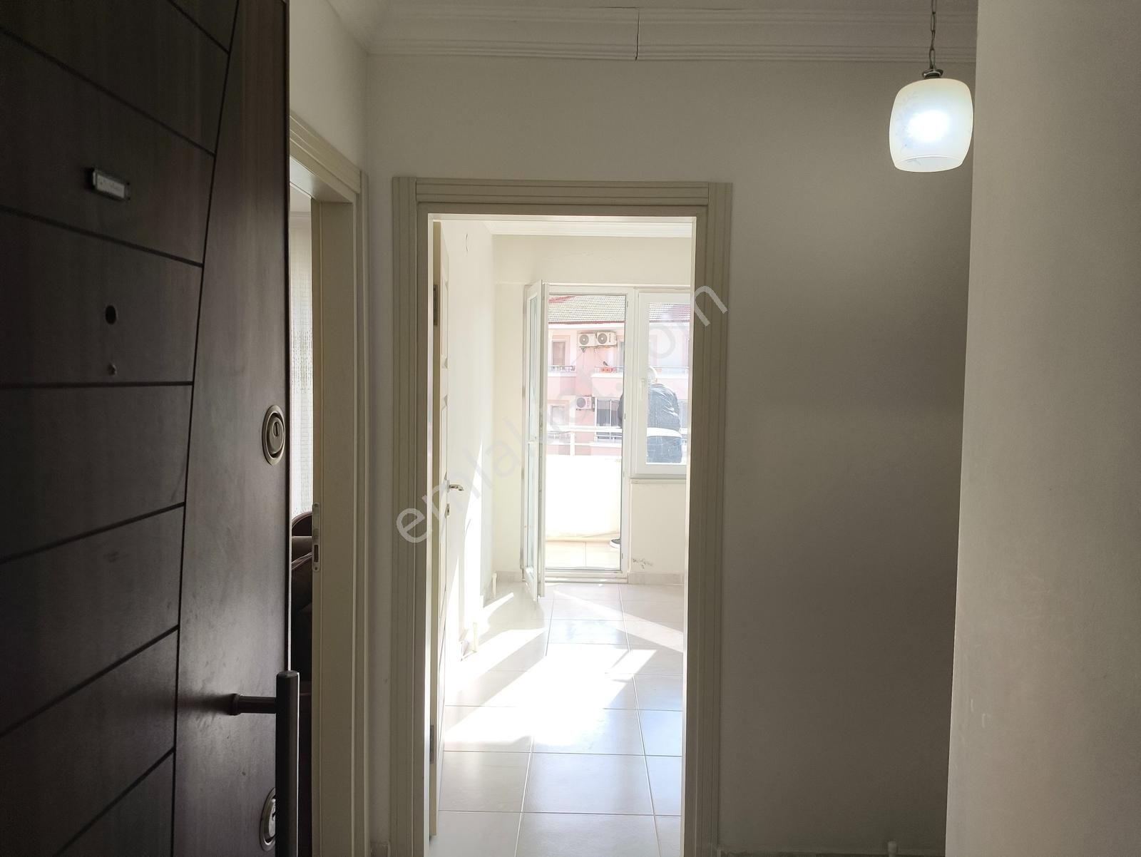 Turyaptan Karapürçek Havuzlu Sitede Ayrı Mutfaklı Eşyalı Hesaplı - Görsel 13