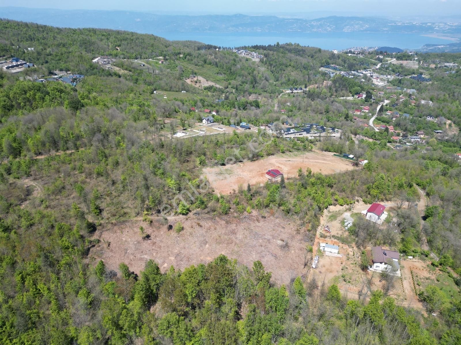 Sapanca'da İmara Yakın Satılık Fırsat Arazi - Görsel 25