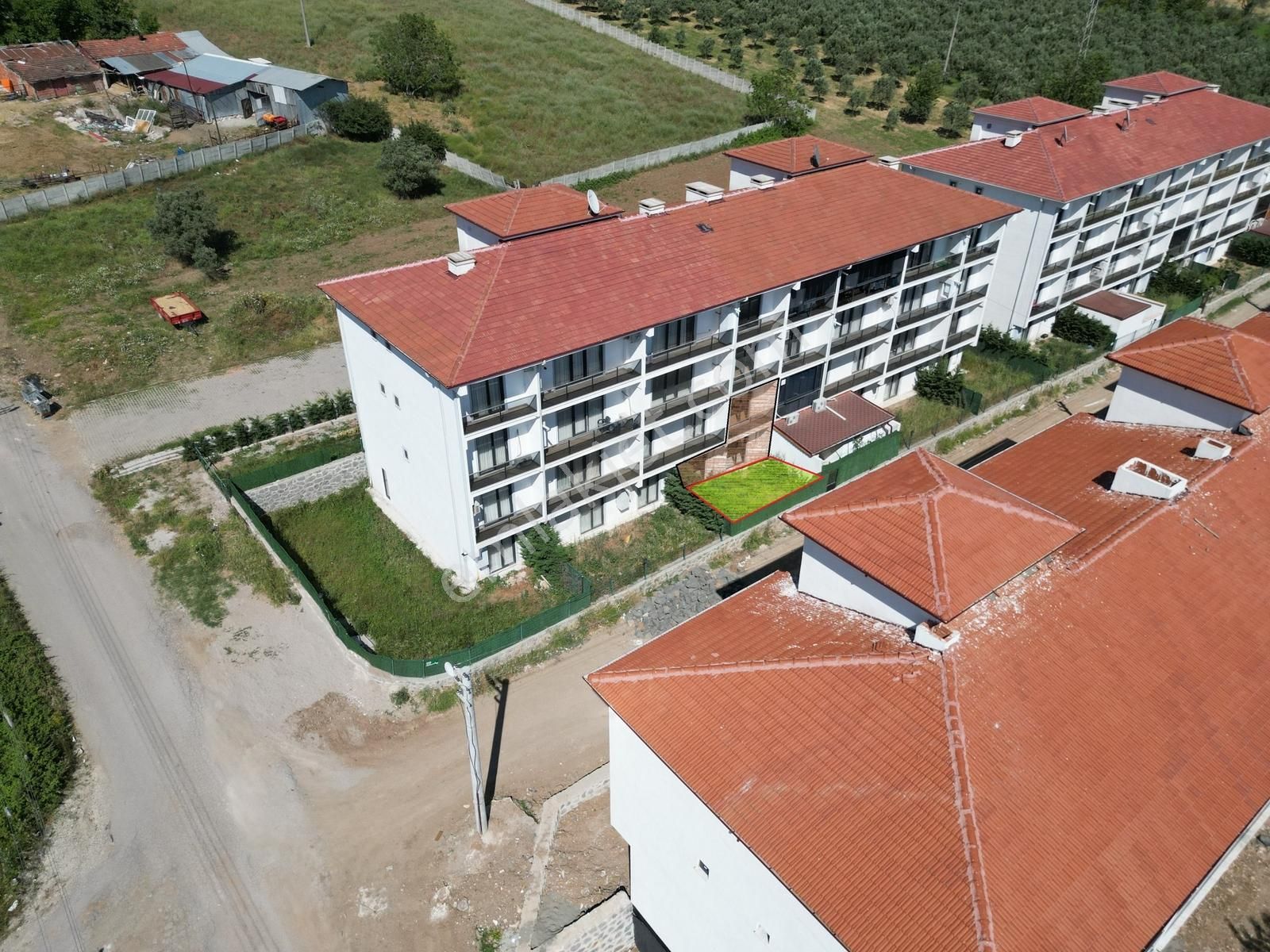 Turyaptan Geyve Alifuatpaşada Müstakil Bahçeli Eşy Dubleks Daire - Görsel 8