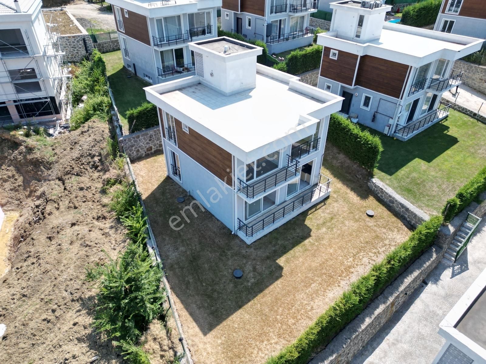 Turyaptan Sapanca Ünlücede Müstakil Bahçeli Göl Manzaralı 4+1 Vi - Görsel 34