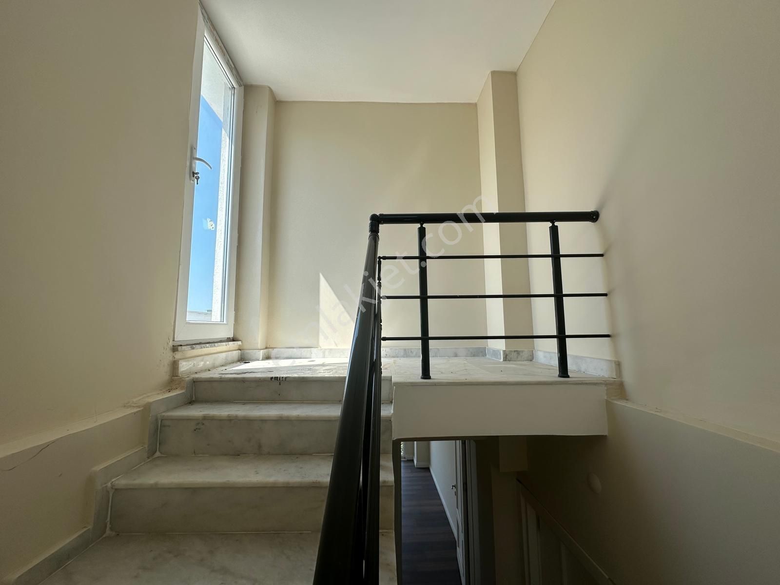 Turyaptan Sapanca Ünlücede Müstakil Bahçeli Göl Manzaralı 4+1 Vi - Görsel 7