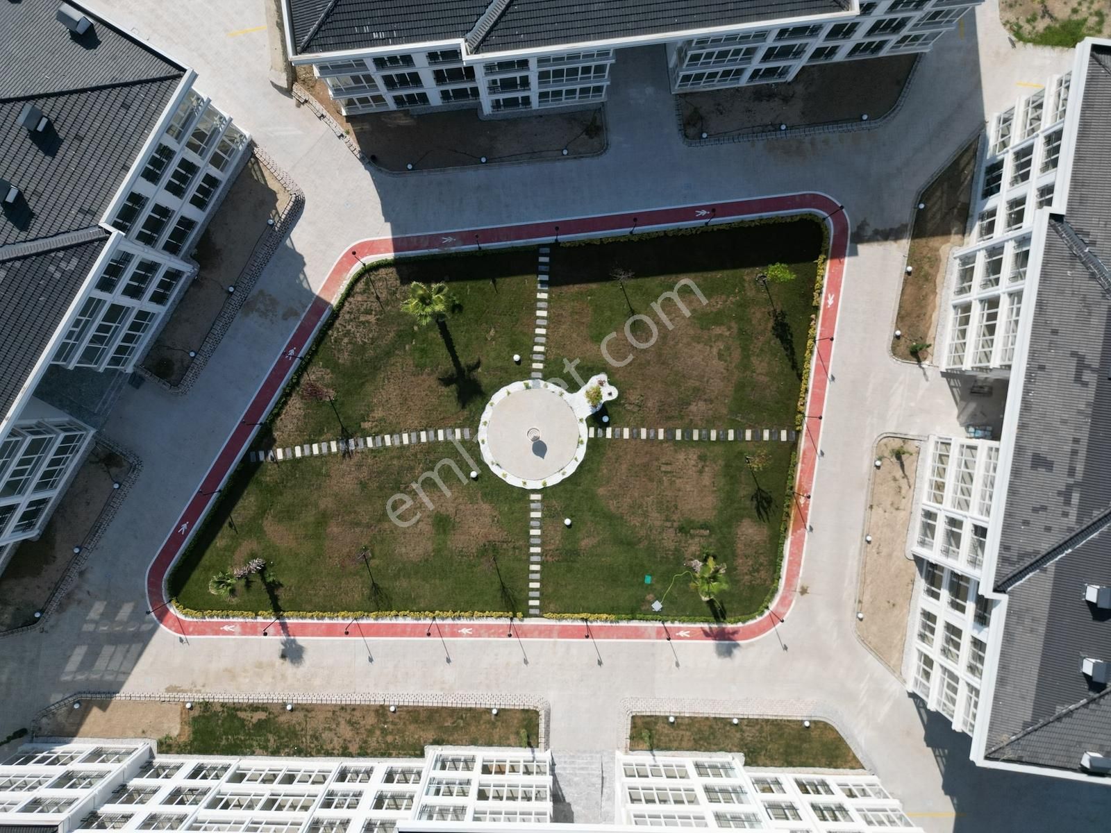 Turyaptan Sapanca Ünlüce Asnsörlü Yeni Sitede Geniş 3+1 Daire - Görsel 31