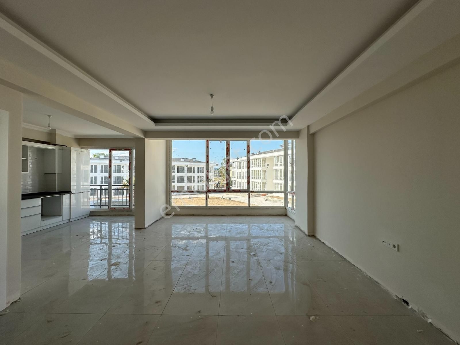 Turyaptan Sapanca Ünlüce Asnsörlü Yeni Sitede Geniş 3+1 Daire - Görsel 22