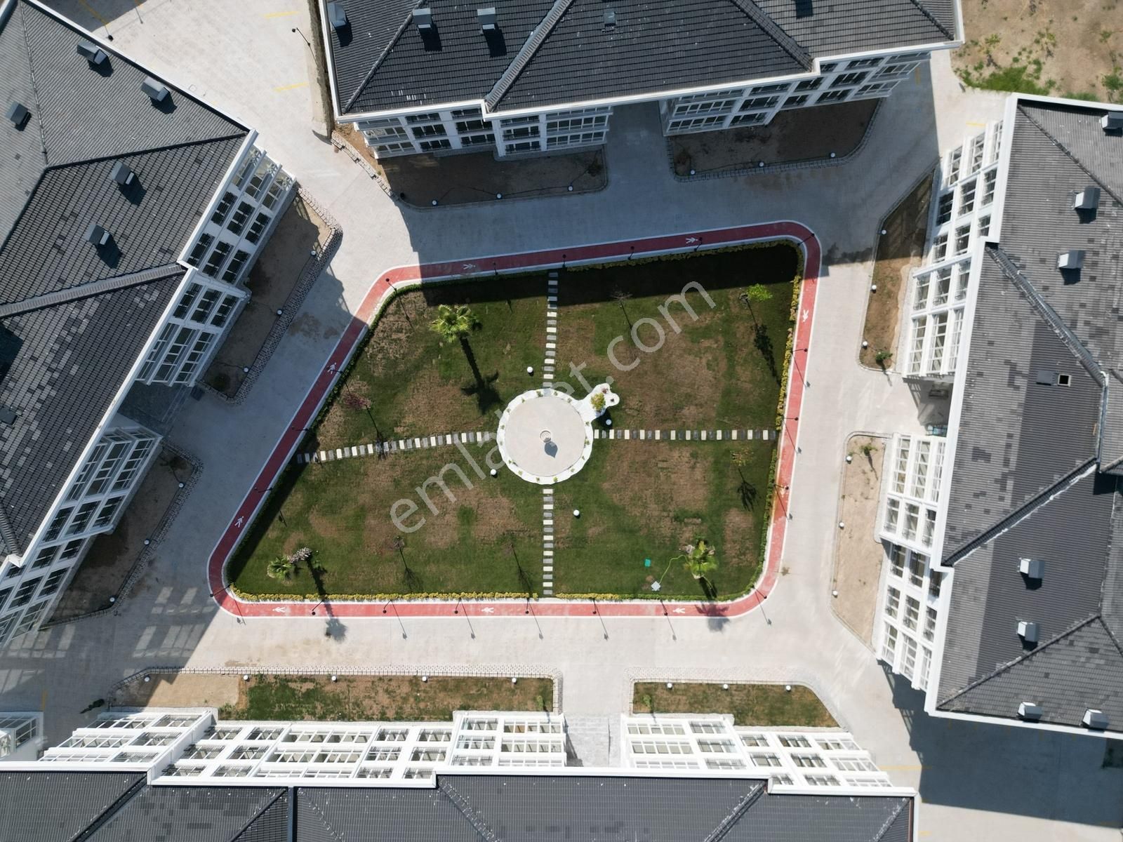 Turyaptan Sapanca Ünlüce Asnsörlü Yeni Sitede Geniş 3+1 Daire - Görsel 17