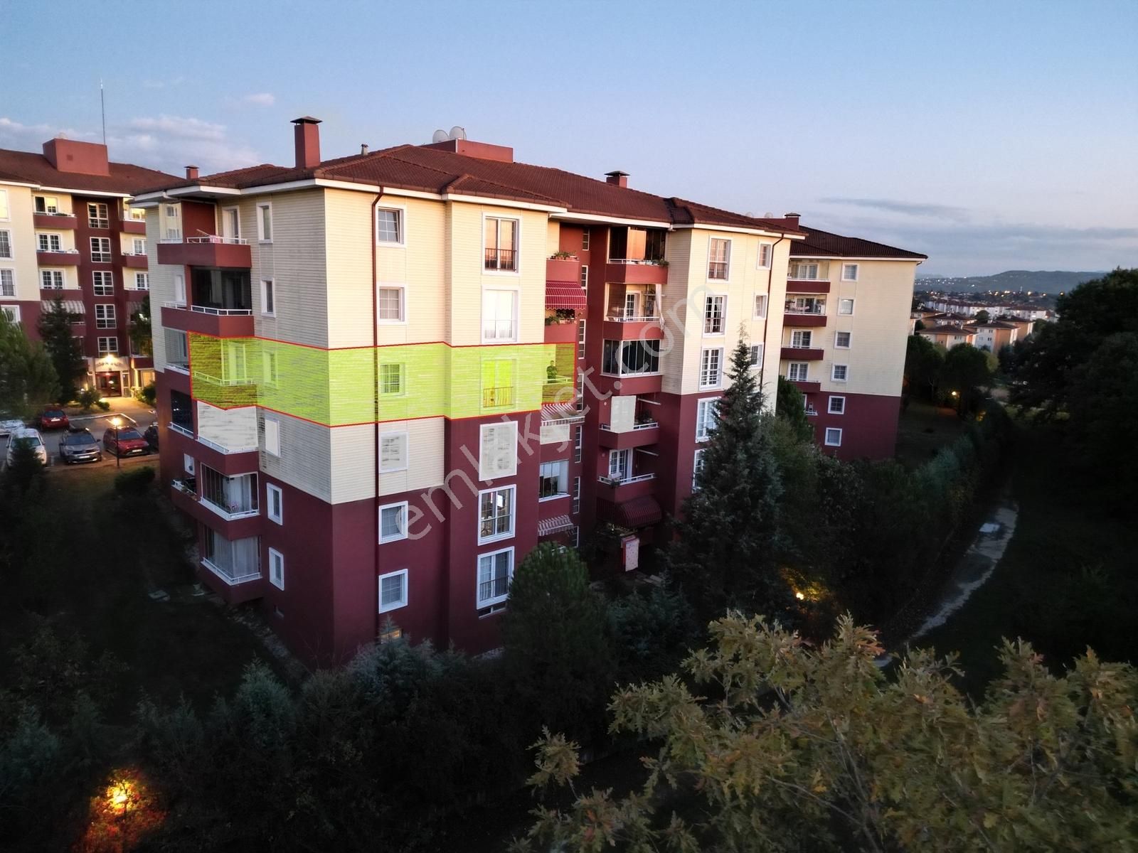 Turyaptan Baytur Nilüfer2 Blokta Ful Eşyalı Asansörl 3+1 Arakat