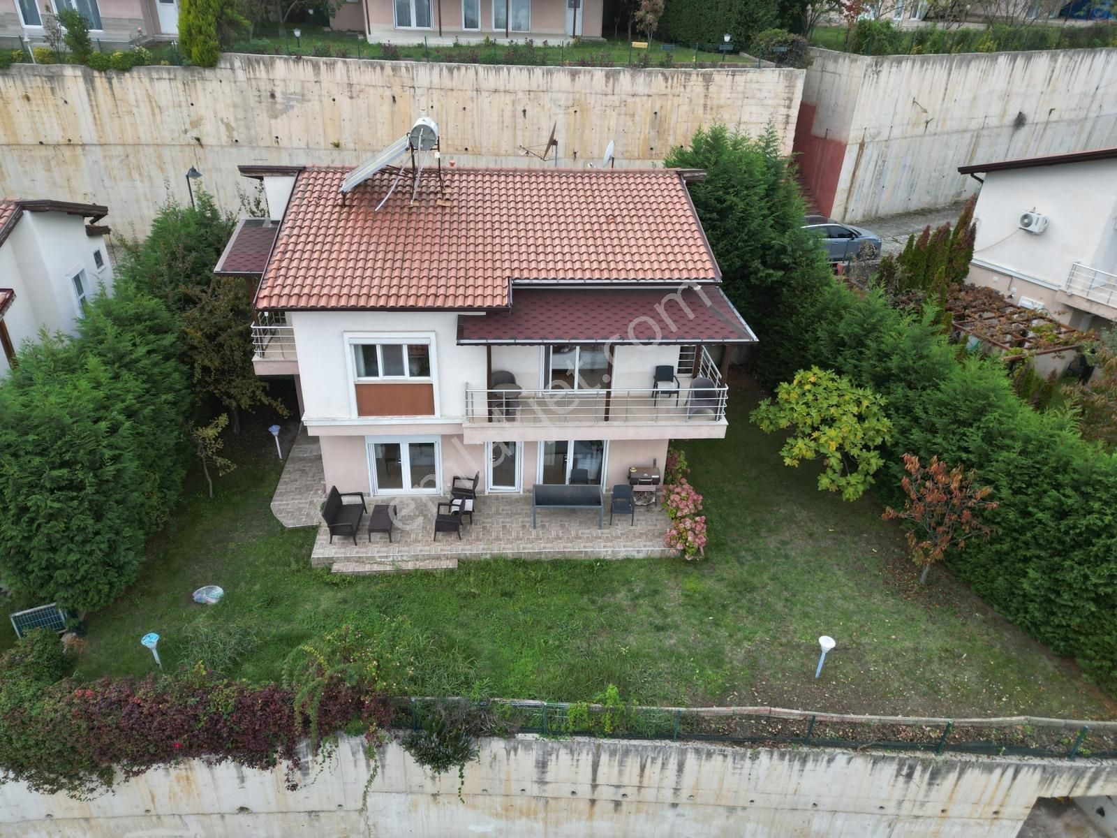 Turyaptan Sapancada Göl Manzaralı Özel Bahçeli Eşyalı 5+1 Villa - Görsel 13