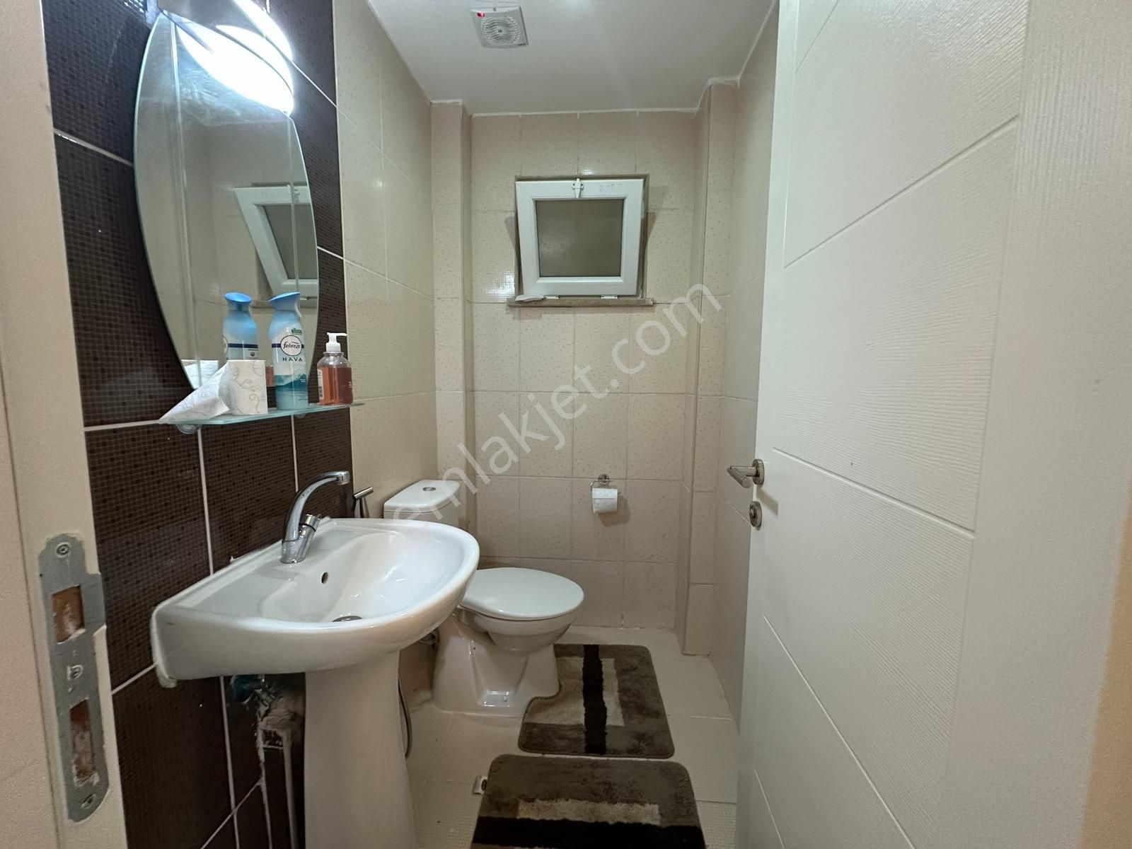 Turyaptan Sapancada Göl Manzaralı Özel Bahçeli Eşyalı 5+1 Villa - Görsel 3