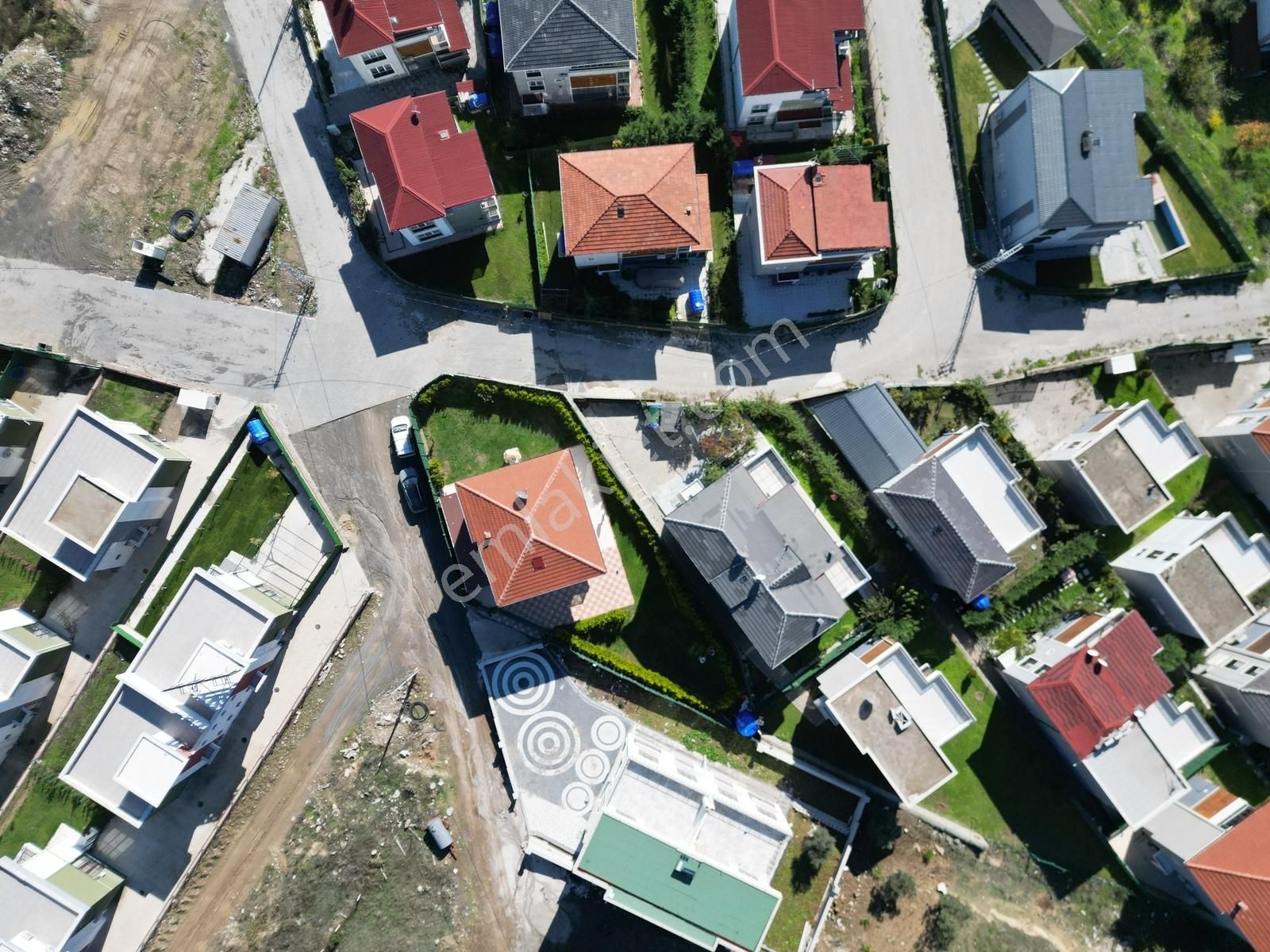 Turyaptan Alifuatpaşada Müstakil Bahçeli Fuleşyalı Triplex Villa - Görsel 33